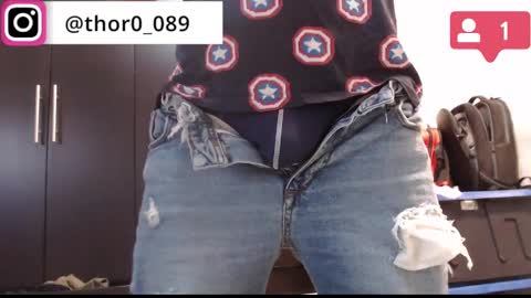 Snapshot of thor0200 chatting on February 1, 2025, 3:41 am thor0200 online show from February 1, 2025, 3:41 am