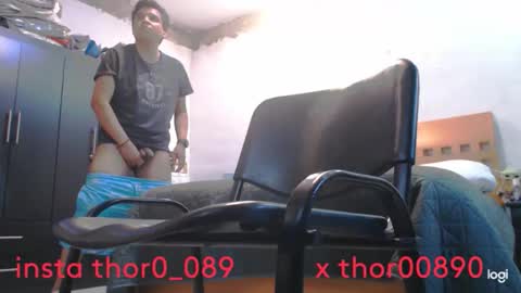 Snapshot of thor0200 chatting on October 12, 2025, 11:26 pm thor0200 online show from October 12, 2025, 11:26 pm