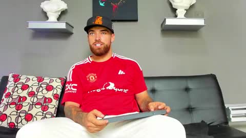 thor_evans online show from October 11, 2025, 7:45 pm