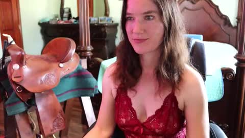 ThornburyRose online show from February 14, 2026, 6:59 pm