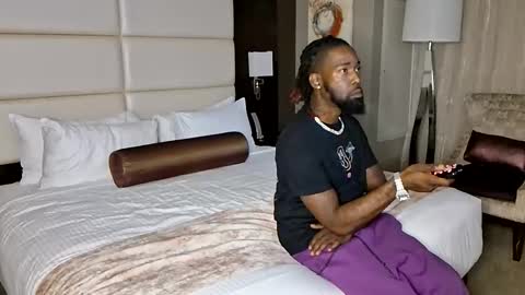 Snapshot of thotyboy68 chatting on October 28, 2025, 10:52 am Thotyboy online show from October 28, 2025, 10:52 am