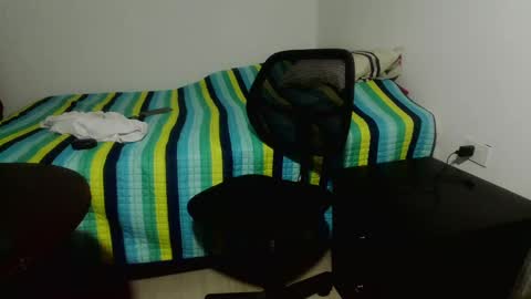 Snapshot of threesadtigers chatting on December 17, 2024, 10:43 pm threesadtigers online show from December 17, 2024, 10:43 pm