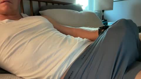 Snapshot of throbbinhood480 chatting on October 25, 2025, 3:18 pm Throbbinhood online show from October 25, 2025, 3:18 pm