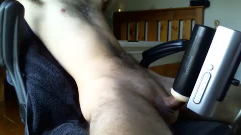 throbmasterr online show from May 4, 2026, 12:17 am
