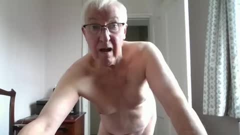 thruster99 online show from October 29, 2025, 2:52 pm