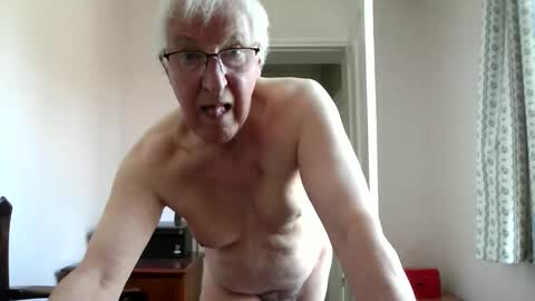 thruster99 online show from April 26, 2026, 11:19 am