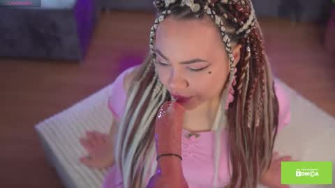 Snapshot of thunder_suck chatting on February 4, 2026, 7:58 am Brittney online show from February 4, 2026, 7:58 am