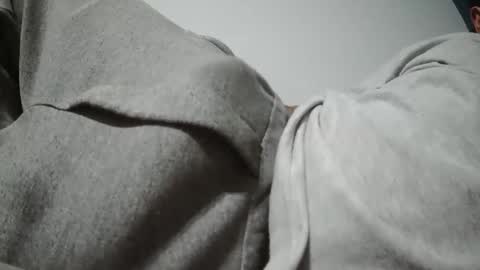 tiago2588 online show from September 14, 2025, 11:26 pm