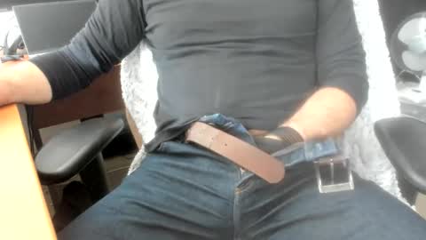 tiamone online show from November 4, 2025, 8:02 am