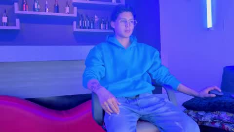 Snapshot of tian_sex chatting on May 3, 2026, 3:01 am online show from May 3, 2026, 3:01 am