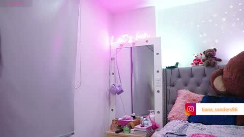 Snapshot of tiana_sanders chatting on February 26, 2025, 1:32 am TATIANA online show from February 26, 2025, 1:32 am