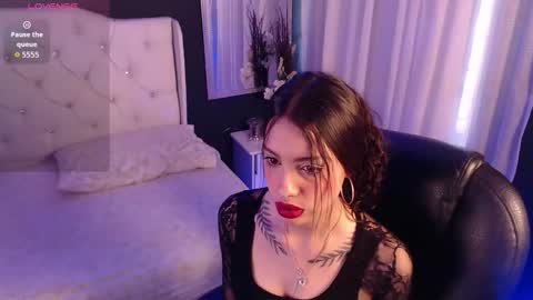 LIA online show from October 3, 2025, 1:52 pm