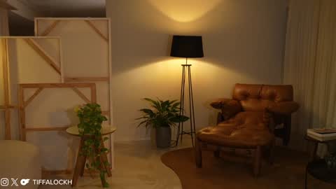 Tifa online show from February 2, 2025, 11:42 pm