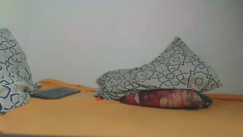 Snapshot of tifanny___ chatting on December 18, 2024, 12:54 am tiff online show from December 18, 2024, 12:54 am