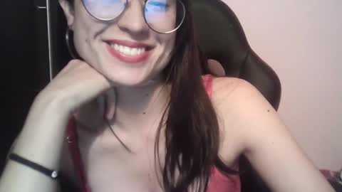Snapshot of tifanny_a chatting on December 16, 2024, 11:39 pm Tifanny online show from December 16, 2024, 11:39 pm