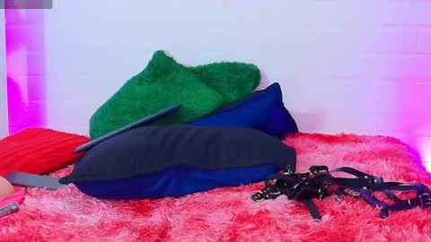 Snapshot of tifanny_nails chatting on April 22, 2026, 1:12 pm Tifanny Nails online show from April 22, 2026, 1:12 pm