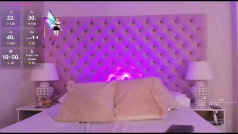 Snapshot of tifannywolf_ chatting on November 3, 2025, 2:40 pm Your Princess Tif online show from November 3, 2025, 2:40 pm