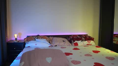 Tiffany online show from November 22, 2025, 9:58 pm