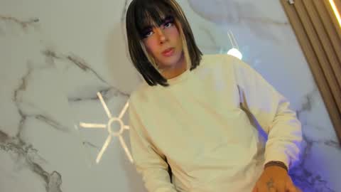 Tiffany online show from February 16, 2025, 2:09 am