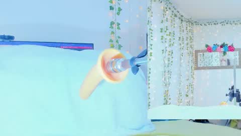 Snapshot of tiffanny_love__ chatting on October 8, 2025, 9:29 am Tiffanny online show from October 8, 2025, 9:29 am