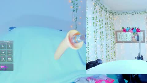 Snapshot of tiffanny_love__ chatting on October 25, 2025, 9:06 am Tiffanny online show from October 25, 2025, 9:06 am