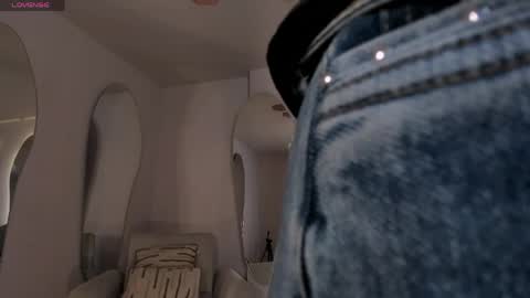 Tiffanny Sins online show from April 19, 2026, 6:10 pm