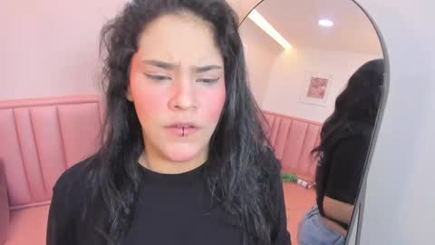 Tiffany online show from December 20, 2025, 7:32 pm