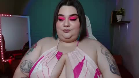 Snapshot of tiffany_laurens chatting on December 23, 2024, 5:28 am dont forget ask for custom vids online show from December 23, 2024, 5:28 am