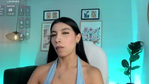 Snapshot of tiffany_low chatting on June 12, 2026, 4:50 pm tiffany_low online show from June 12, 2026, 4:50 pm