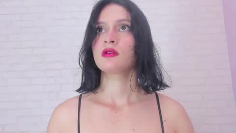 tiffany_mendez online show from February 3, 2025, 12:03 pm