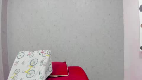 tiffany_mendez online show from November 13, 2025, 12:04 pm