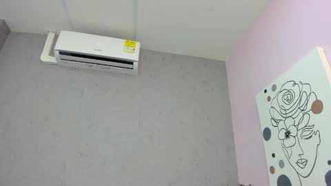 tiffany_mendez online show from November 20, 2025, 12:05 pm