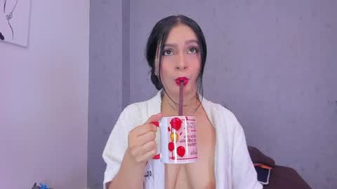 Snapshot of tiffany_mendez chatting on April 1, 2026, 12:06 pm tiffany_mendez online show from April 1, 2026, 12:06 pm