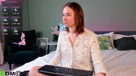 Snapshot of tiffany_roy chatting on January 21, 2025, 6:00 am tiffany_roy online show from January 21, 2025, 6:00 am