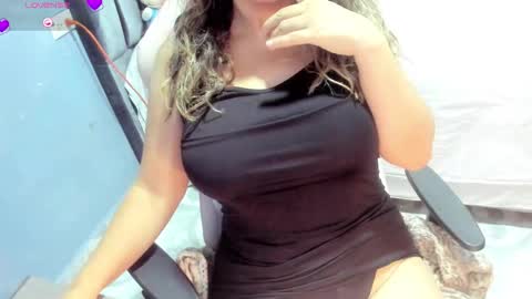 Snapshot of tiffany_teressa chatting on September 10, 2025, 9:59 pm tiffany theressa online show from September 10, 2025, 9:59 pm
