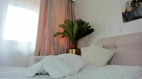 Tiffany Houston online show from January 11, 2025, 10:51 am