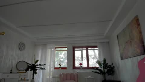 Tiffany Houston online show from February 27, 2025, 7:01 am