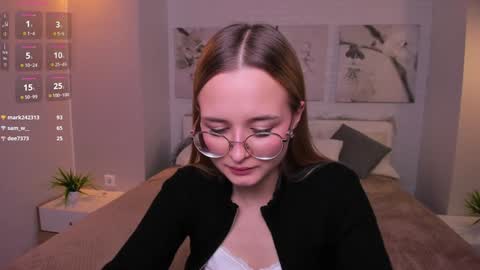 Snapshot of tiffanyhunt chatting on February 3, 2025, 5:03 pm Tiffany online show from February 3, 2025, 5:03 pm