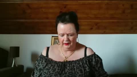 TiffanyMature online show from November 12, 2025, 11:32 am