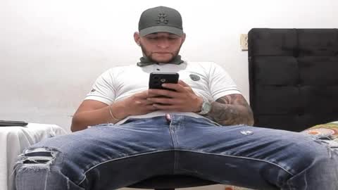 tiger_job online show from April 4, 2026, 5:06 am