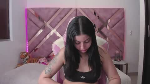 Snapshot of tigerbaby_ chatting on July 31, 2026, 6:40 pm Ana online show from July 31, 2026, 6:40 pm