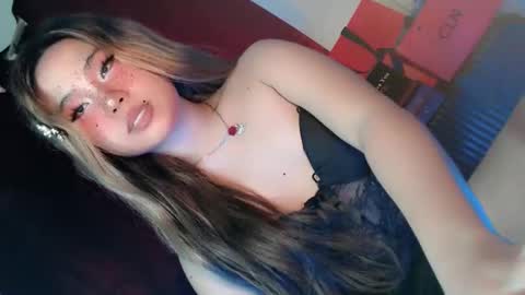 Snapshot of tight_elliana chatting on May 24, 2026, 3:00 am tight_elliana online show from May 24, 2026, 3:00 am