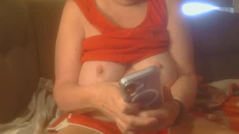 Snapshot of tight_kitty55 chatting on June 1, 2026, 7:15 pm tight Kitty55 online show from June 1, 2026, 7:15 pm