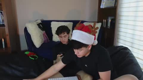 Camilo online show from December 15, 2025, 9:41 pm