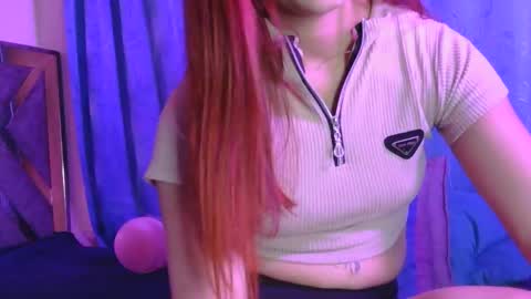 Snapshot of tiiny_emiily chatting on June 3, 2026, 2:03 am TIINY Special show when it reaches 10000 flowers online show from June 3, 2026, 2:03 am