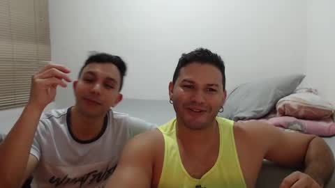 Snapshot of tim_and_sam chatting on October 9, 2025, 2:20 am Timothy and Santy online show from October 9, 2025, 2:20 am