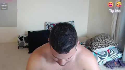 Snapshot of tim_and_sam chatting on November 4, 2025, 8:41 pm Timothy and Santy online show from November 4, 2025, 8:41 pm