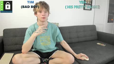 Snapshot of tim_milll chatting on April 18, 2026, 9:37 pm Tim online show from April 18, 2026, 9:37 pm