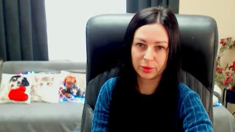 Snapshot of timeparadice chatting on April 15, 2026, 7:59 am Luisa online show from April 15, 2026, 7:59 am