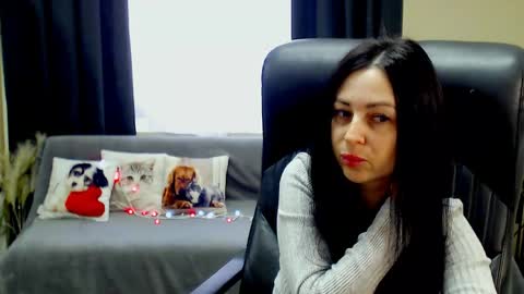 Snapshot of timeparadice chatting on May 4, 2026, 7:48 am Luisa online show from May 4, 2026, 7:48 am
